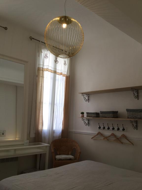 Nuitees Aixoises Lägenhet Aix-en-Provence Exteriör bild