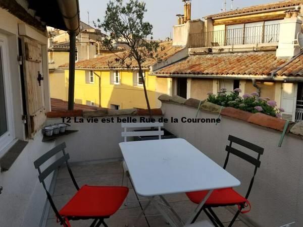 Nuitees Aixoises Lägenhet Aix-en-Provence Exteriör bild