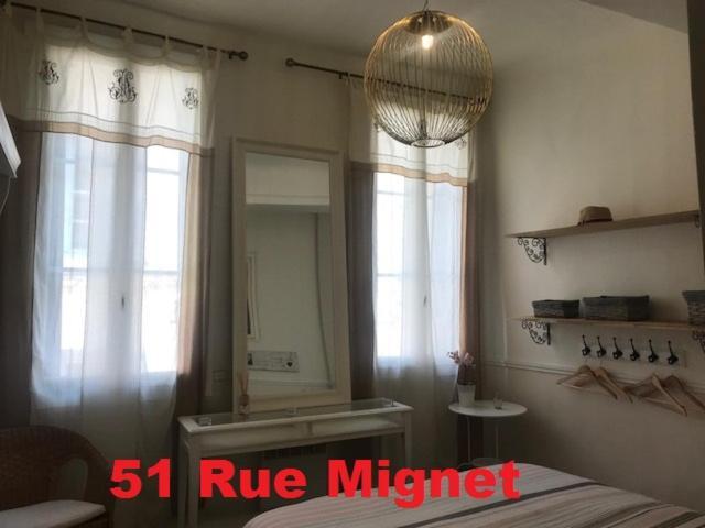 Nuitees Aixoises Lägenhet Aix-en-Provence Exteriör bild